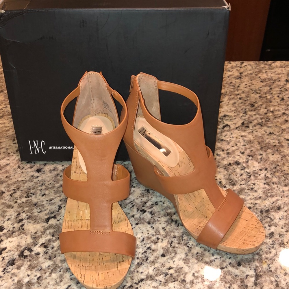 INC Lilbeth Wedges- Golden Cognac